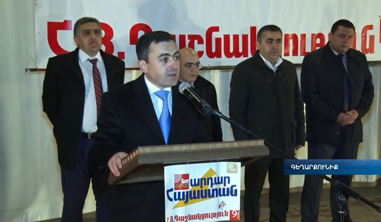 Dashanks never changed their name, neither will they change work style