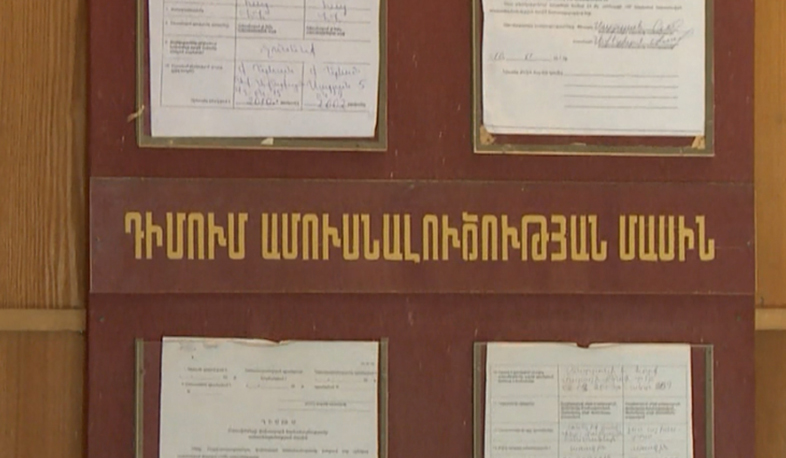 The noise around divorces somehow soothed down