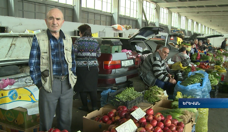 Փոստանջյանն ու համախոհներն այցելել են Երևանի շուկաներ