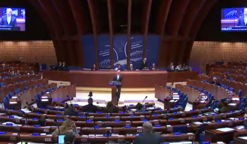 Strasburg awaiting Caviar Diplomacy fan Pedro Agramunt's resignation