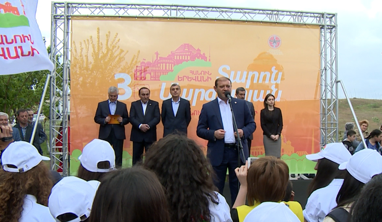 Տարոն Մարգարյանը Շենգավիթ է այցելել