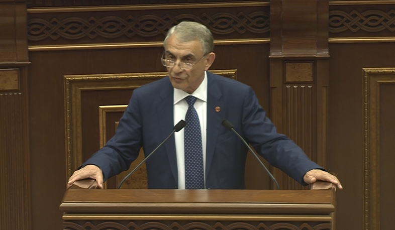 Ara Babloyan - new Parliament President