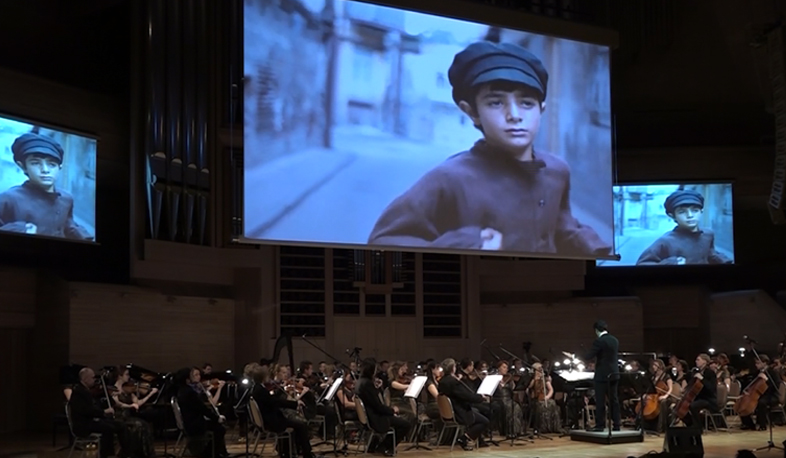 Moscow Symphonic Orchestra plays the music of Armenian films