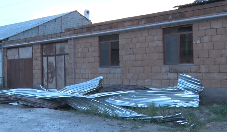 Երևանում ուժեղ քամու ավերածության հետևանքով մարդ է մահացել