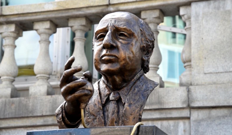 The memorial of the world-famous photographer Yousuf Karsh is in the heart of the Canadian capital