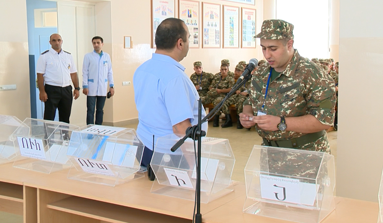 Հայաստանում մեկնարկել է ամառային զորակոչը