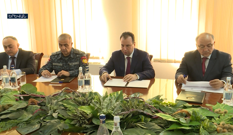 Discussion on prisoners, hostages and missing people in Ministry of Defence