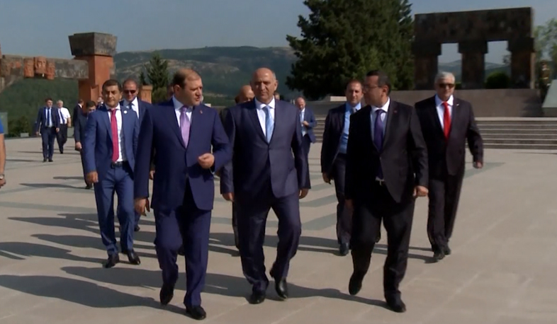 Երևանի քաղաքապետ Տարոն Մարգարյանն Արցախում է