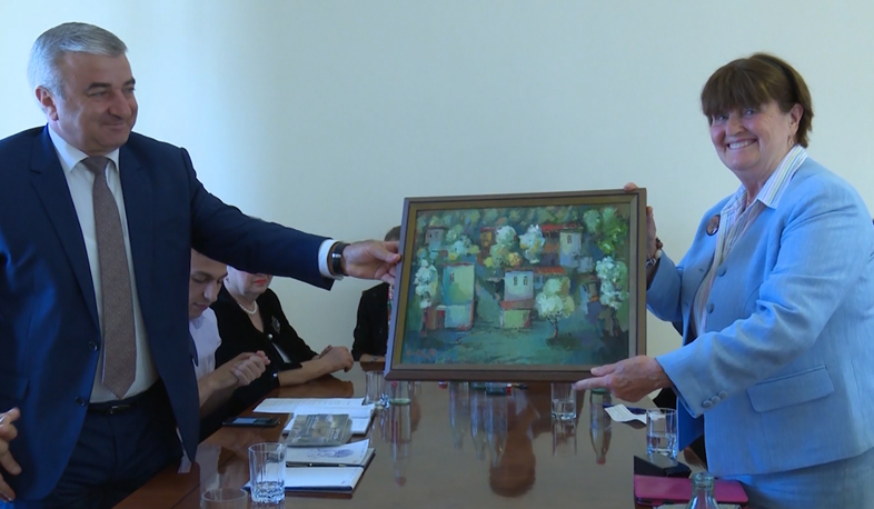 Քերոլայն Քոքսը Արցախում է