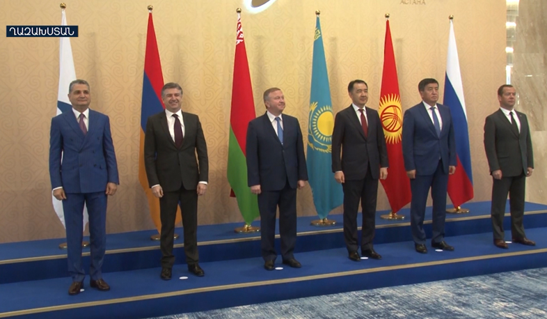 Eurasian inter-government council session starts in Astana
