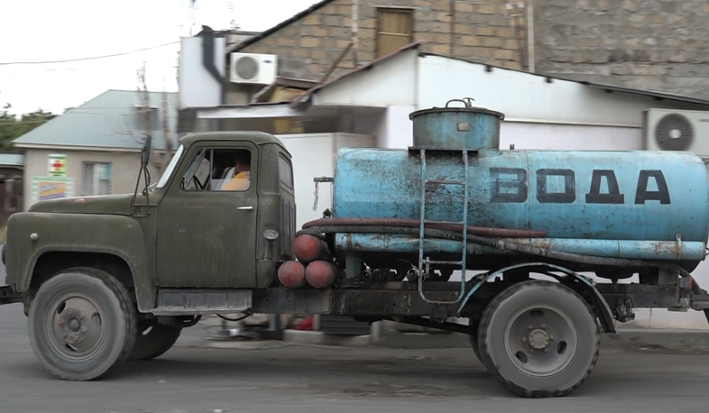 Ջրի խնդիր Էջմիածնում