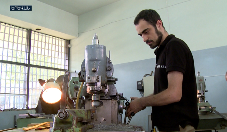 Սեպտեմբերի 15-ին Հայաստանում նշվել է սպառազինության օրը