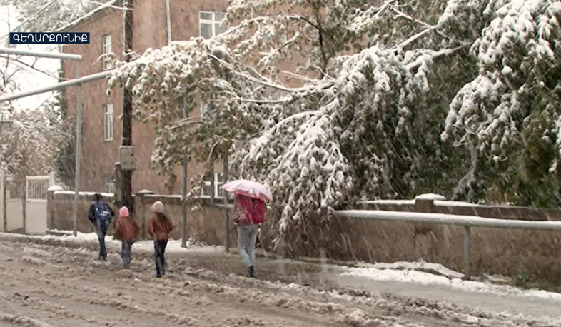 Գավառցիները լուսաբացը դիմավորել են առաջին ձյունով