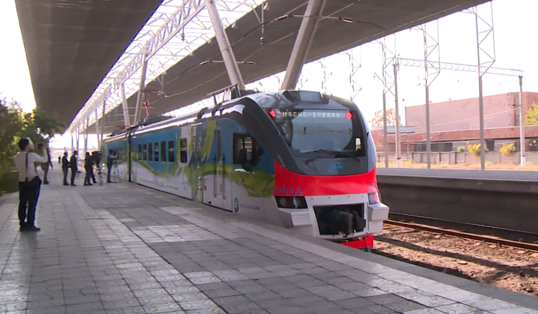 From Yerevan to Gyumri in comfortable electric train