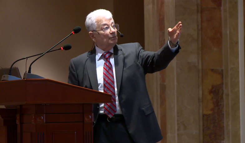 «Օգանեսոն» քիմիական տարրը հայտնաբերողը Երևանում է