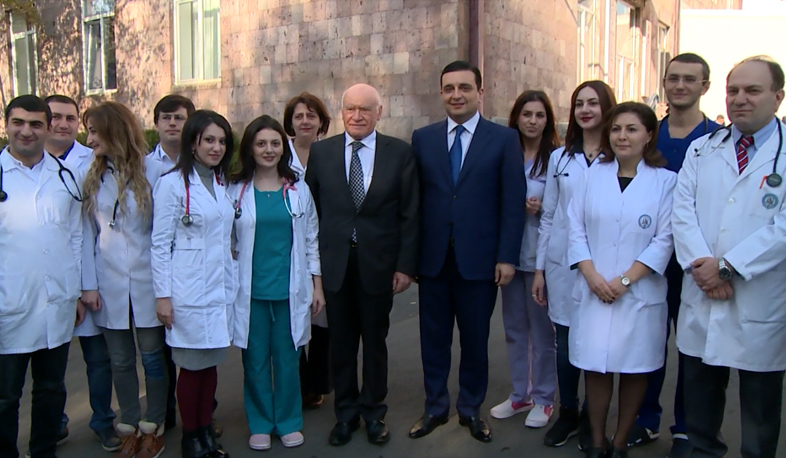 Վիրաբույժ Լեո Բոկերիան Երևանում է