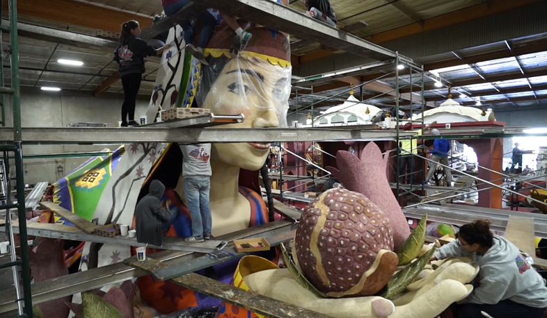 Հայկական ծաղկասայլը մասնակցում է «Վարդերի շքերթ»-ին