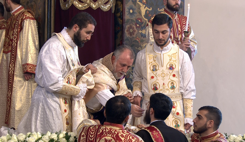 Ավետիս՝ սիրո և խաղաղության հույսով