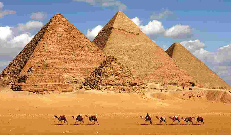 Новый год в аэропорту «Звартноц». Кто обманул граждан?