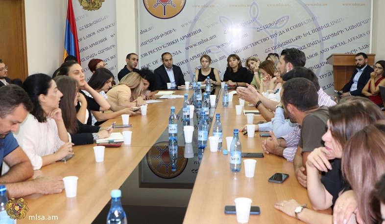 Սահմանին տիրող իրավիճակով պայմանավորված` քննարկվել են սոցիալական ծառայությունների մատուցմանն առնչվող հարցեր