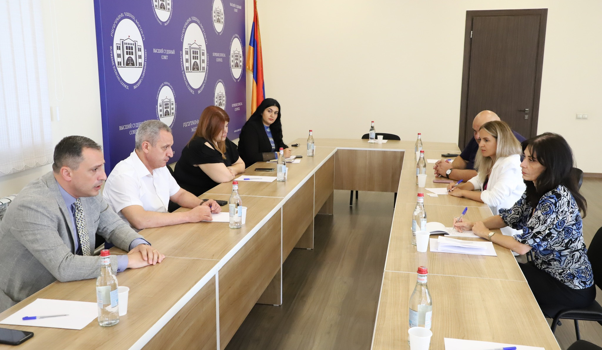 Խախտվում են զինծառայողների և քաղաքացիական անձանց հիմնարար իրավունքները. ԲԴԽ անդամները՝ ԵԽ երևանյան գրասենյակի ղեկավարի տեղակալին