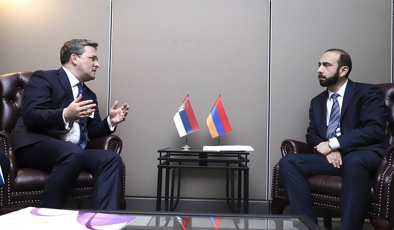 Foreign Minister of Armenia met with Foreign Minister of Serbia