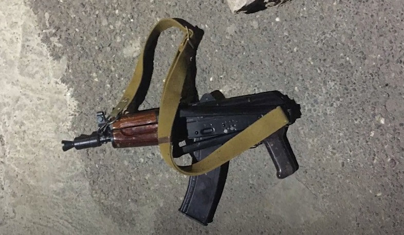 Գավառի ոստիկանները վնասազերծել են կրակոցներ արձակած տղամարդուն. հայտնաբերվել է ապօրինի պահվող զենք-զինամթերք