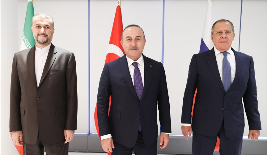 Главы МИД «астанинской тройки» обсудили ситуацию в Сирии