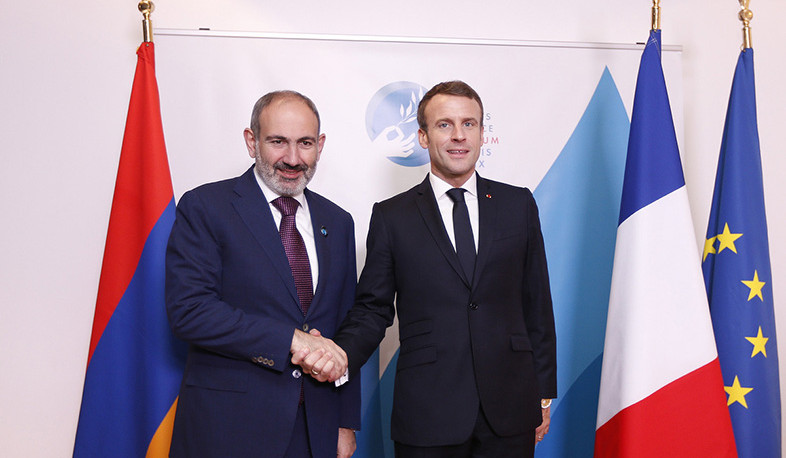 Paşinyan Fransada Makronla vacib danışıqlar aparacaq