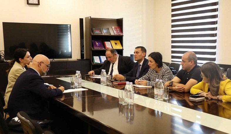 Քննարկվել են Հայաստանում արևմտահայերենի դասավանդման և տարածման հեռանկարները