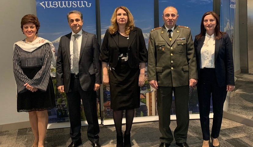 ER xarici işlər nazirinin müavini və səfir Ağacanyan Ermənistanın sərhədlərinin toxunulmazlığının və təhlükəsizliyinin qorunmasının vacibliyini vurğulayıb