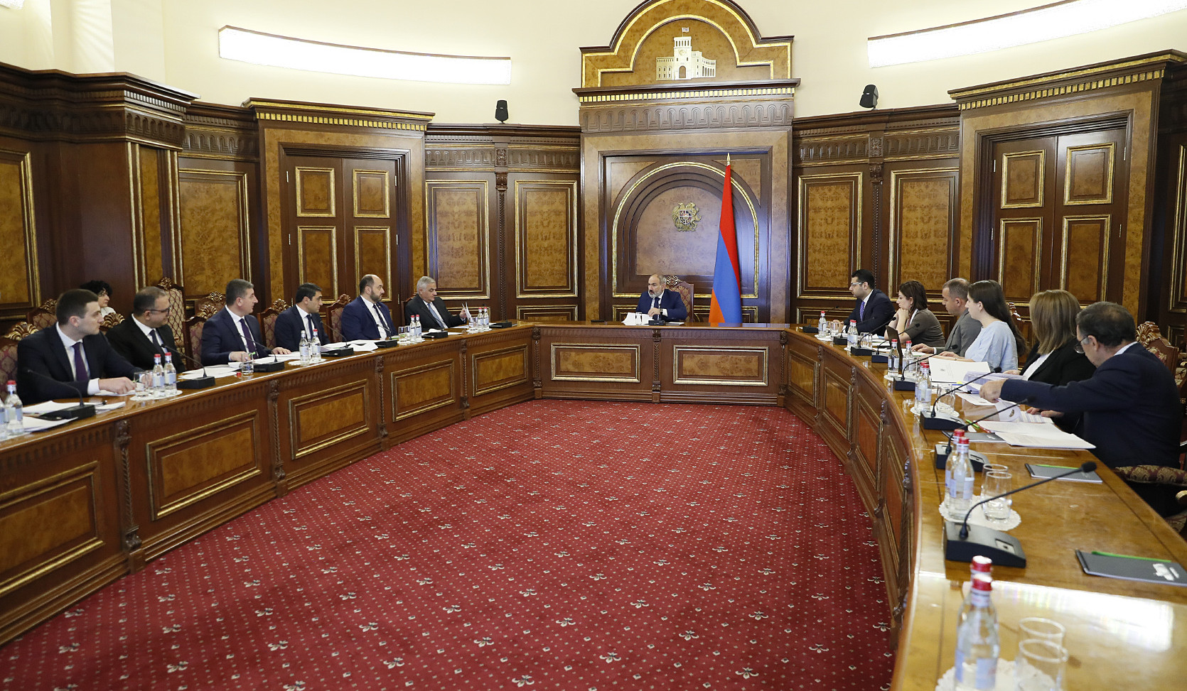 Հիդրոօդերևութաբանությունից մինչև նոր ավտոկայան. քննարկում ներդրումային կոմիտեի նիստում