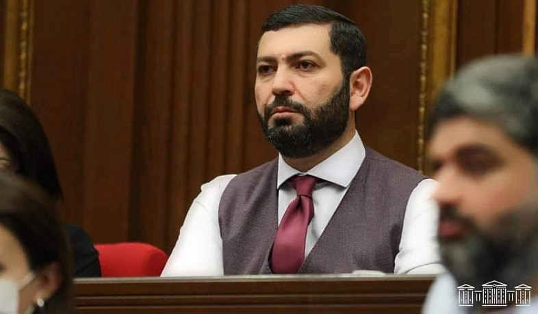 Թող ազգային փոքրամասնությունների իրավունքները պաշտպանված լինեն խաղաղ հայրենիքում. Ռուստամ Բաքոյանի ուղերձը