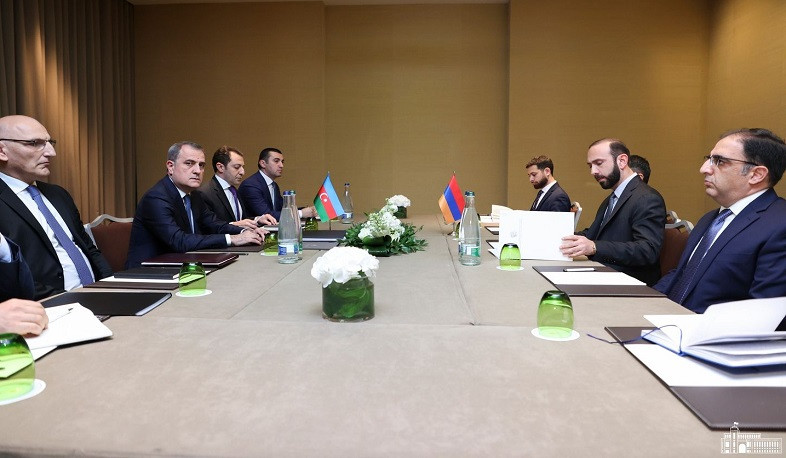 Meeting between Ararat Mirzoyan and Jeyhun Bayramov kicked off in Geneva