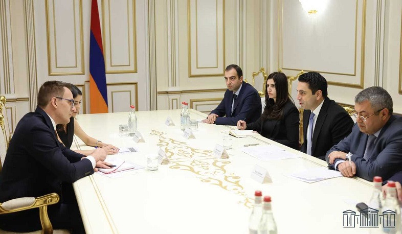 ԱԺ նախագահի և Շվեյցարիայի դեսպանի հանդիպմանը շեշտվել է ՀՀ տարածքից ադրբեջանական ԶՈՒ դուրսբերման հարցում միջազգային գործընկերների աջակցությունը