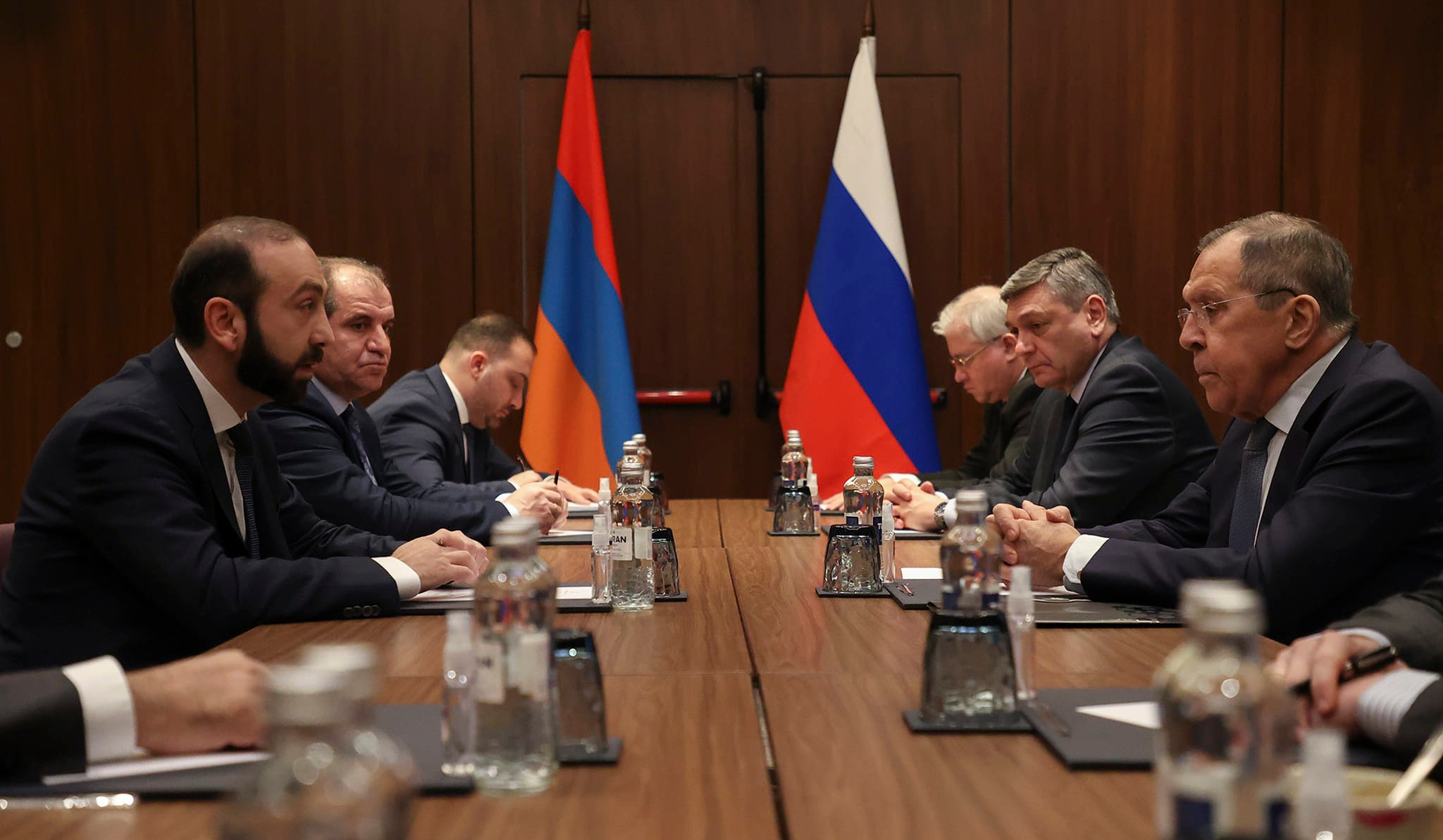 В Астане началась встреча глав МИД Армении и России