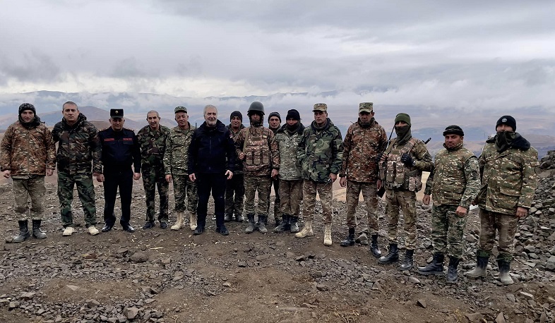 ԱԺ պաշտպանության հանձնաժողովի անդամներն այցելել են հայ-ադրբեջանական սահմանի արևելյան հատվածում տեղակայված դիրքեր