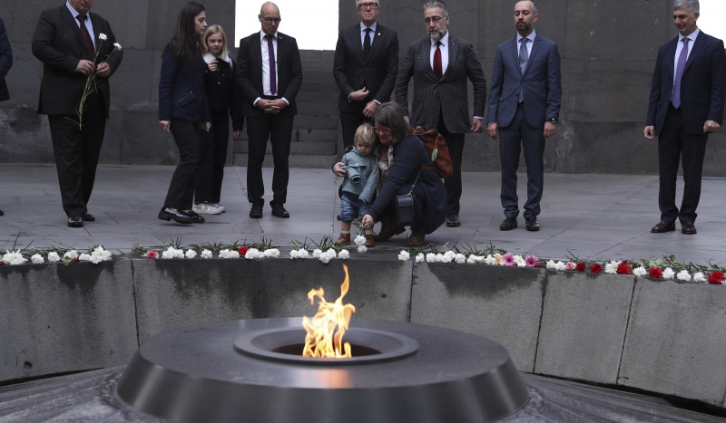We should never forget this genocide: Swiss MPs visited Tsitsernakaberd Memorial