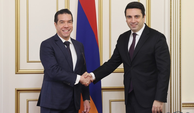 Призываем международных партнеров строго и адресно осудить развязанную военно-политическим руководством Азербайджана агрессию против Армении: Ален Симонян