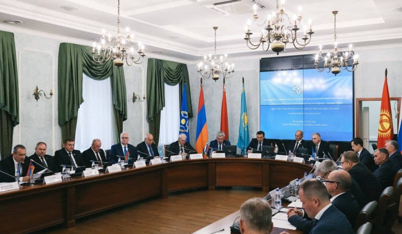 Депутаты НС в Санкт-Петербурге: представлены агрессивные действия Азербайджана