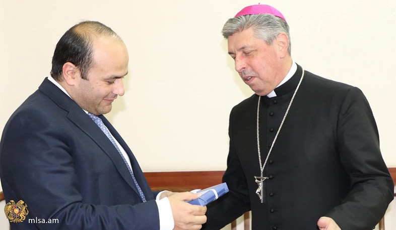 Նարեկ Մկրտչյանը Ջոզե Ա․ Բետտենկուրի հետ հանդիպմանը կարևորել է սոցիալական պաշտպանության ոլորտում համագործակցությունը