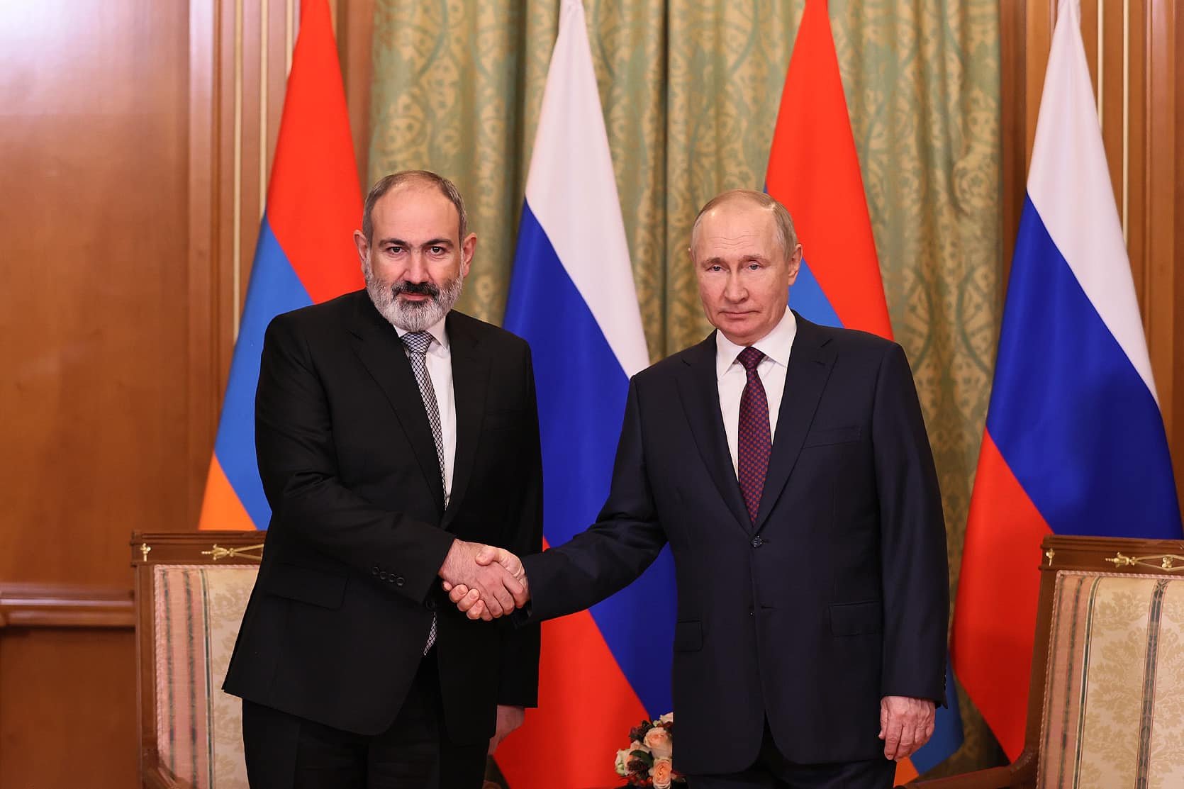 ՀՀ վարչապետը և ՌԴ նախագահը քննարկել են Հայաստան-Ադրբեջան հարաբերությունների կարգավորմանն առնչվող հարցեր