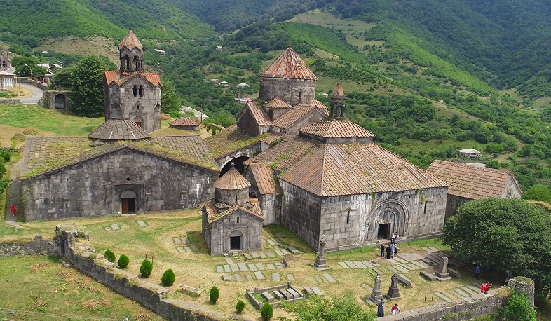 Առկա է փլուզման վտանգ. Դումանյանը՝ Հաղպատի վանական համալիրում և Բջնիի Սուրբ Աստվածածին եկեղեցում նորոգման մասին