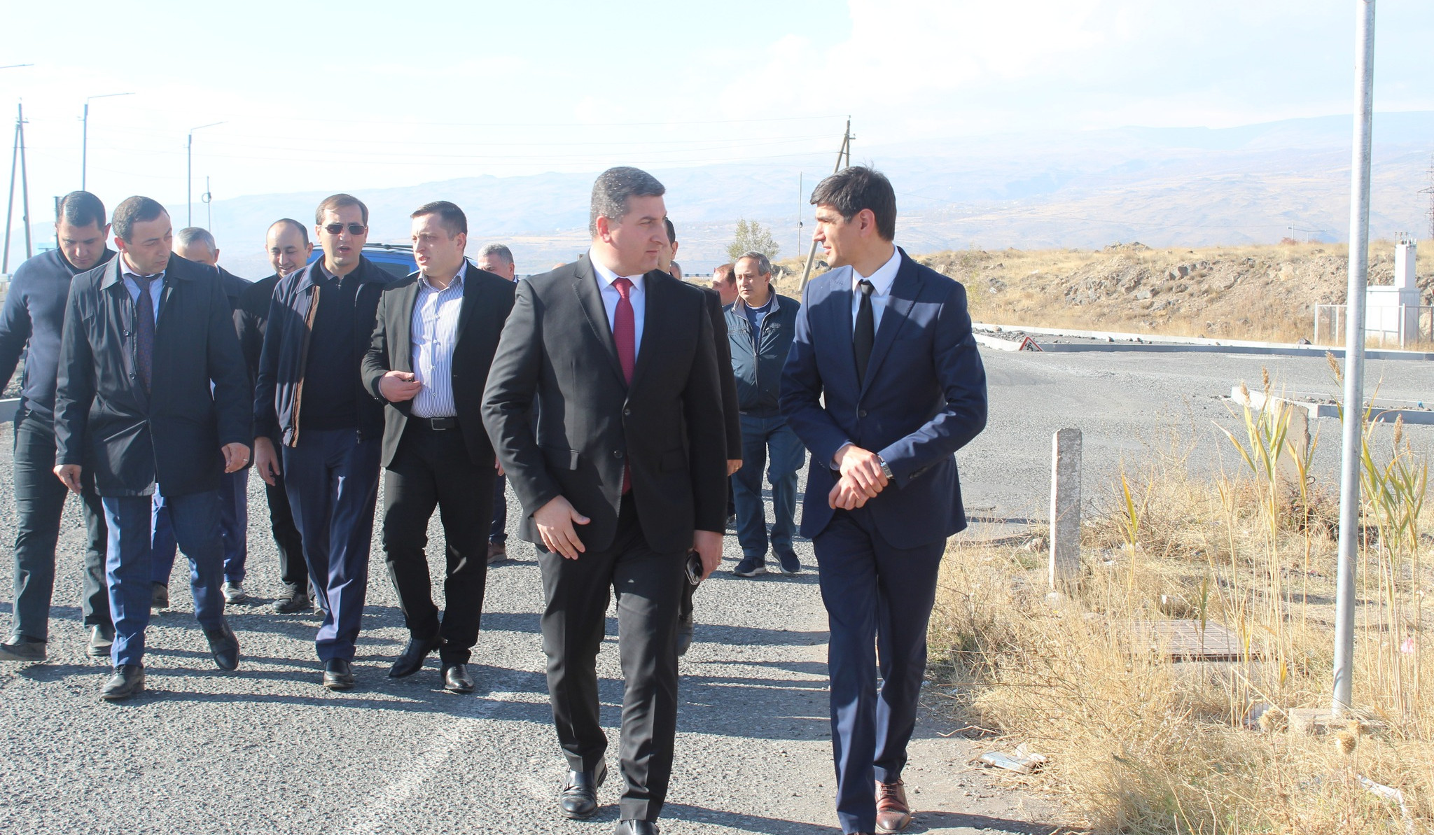 Գնել Սանոսյանը Արագածոտնի մարզում հետևել է ճանապարհաշինական աշխատանքներին