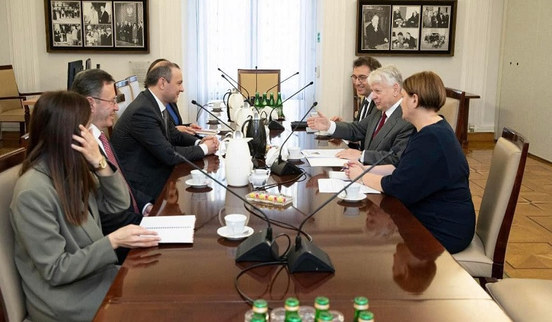 Արմեն Գրիգորյանը Լեհաստանի Սենատի փոխնախագահի հետ հանդիպմանը ներկայացրել է տարածաշրջանային զարգացումները