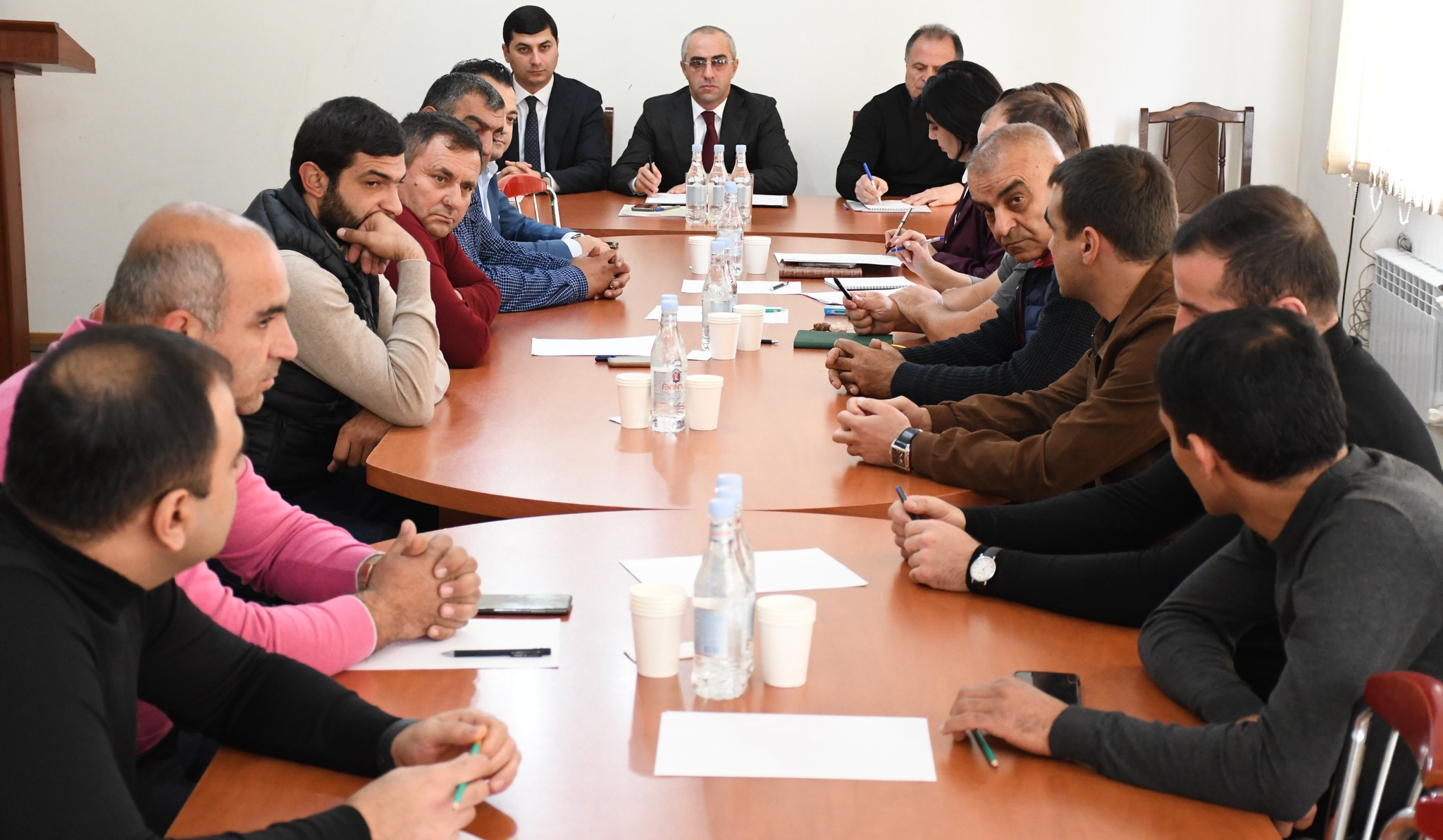 Արմավիրի մարզպետը գործարարների հետ քննարկել է Ուֆայում անցկացվելիք «Միջազգային բիզնես շաբաթ» ֆորումին մարզի գործարարների մասնակցության հարցերը