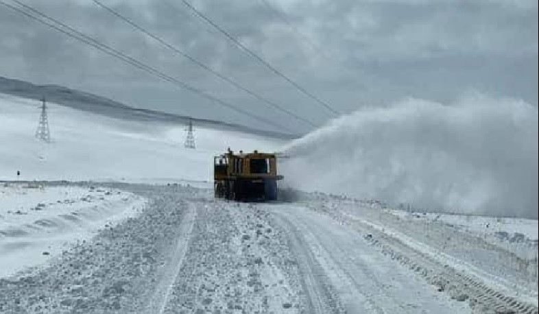 Իրականացվում են ճանապարհների մաքրման և աղ-ավազով մշակման աշխատանքներ