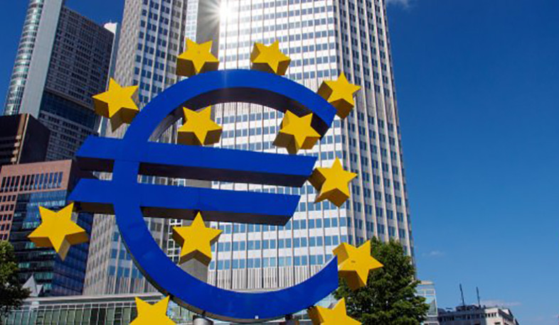 Экономика ЕС вошла в рецессию, заявили в Еврокомиссии