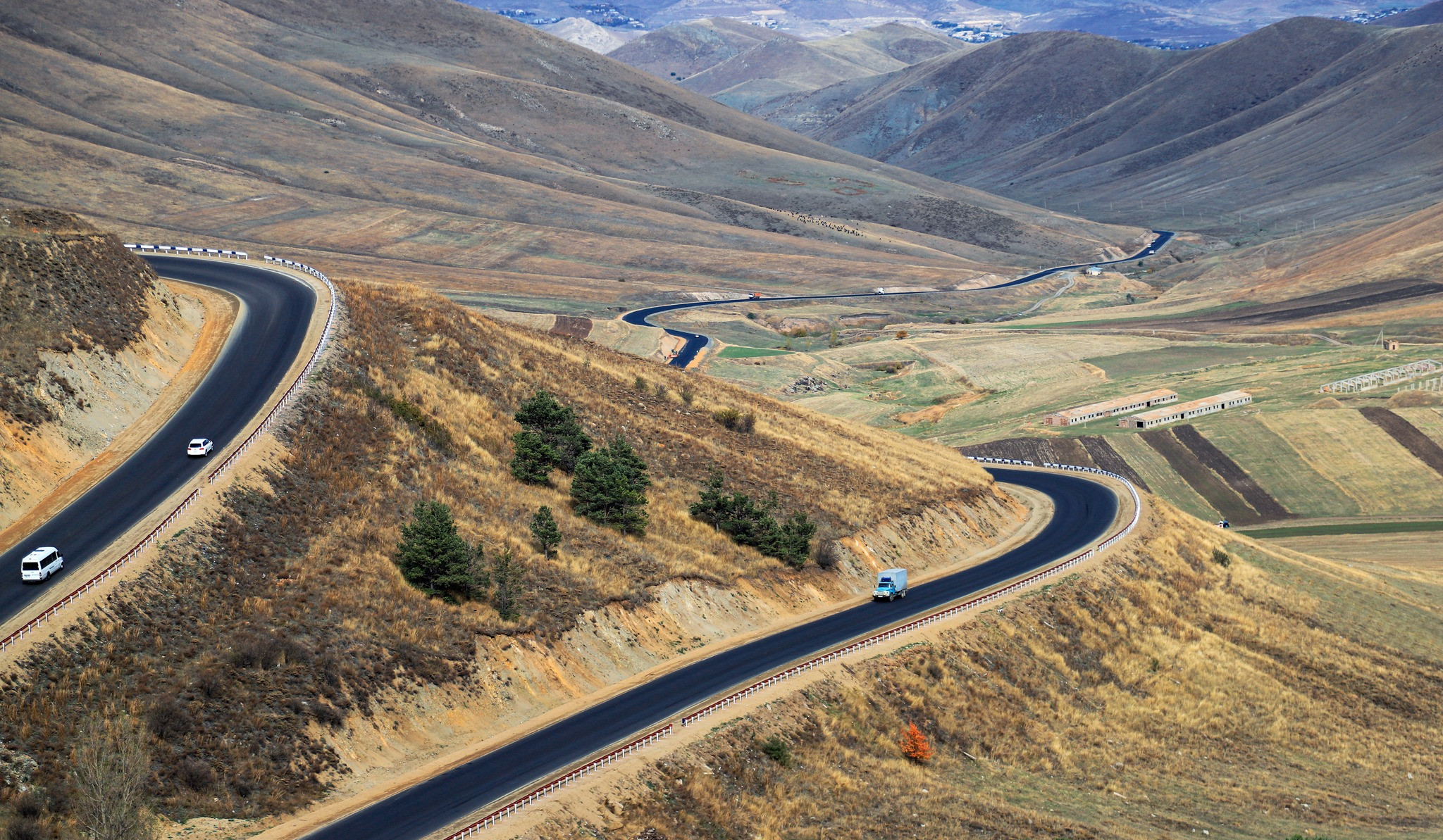 500 կմ ճանապարհ նորոգելու քաղաքական խոստումը գերակատարված է. ՏԿԵ նախարար