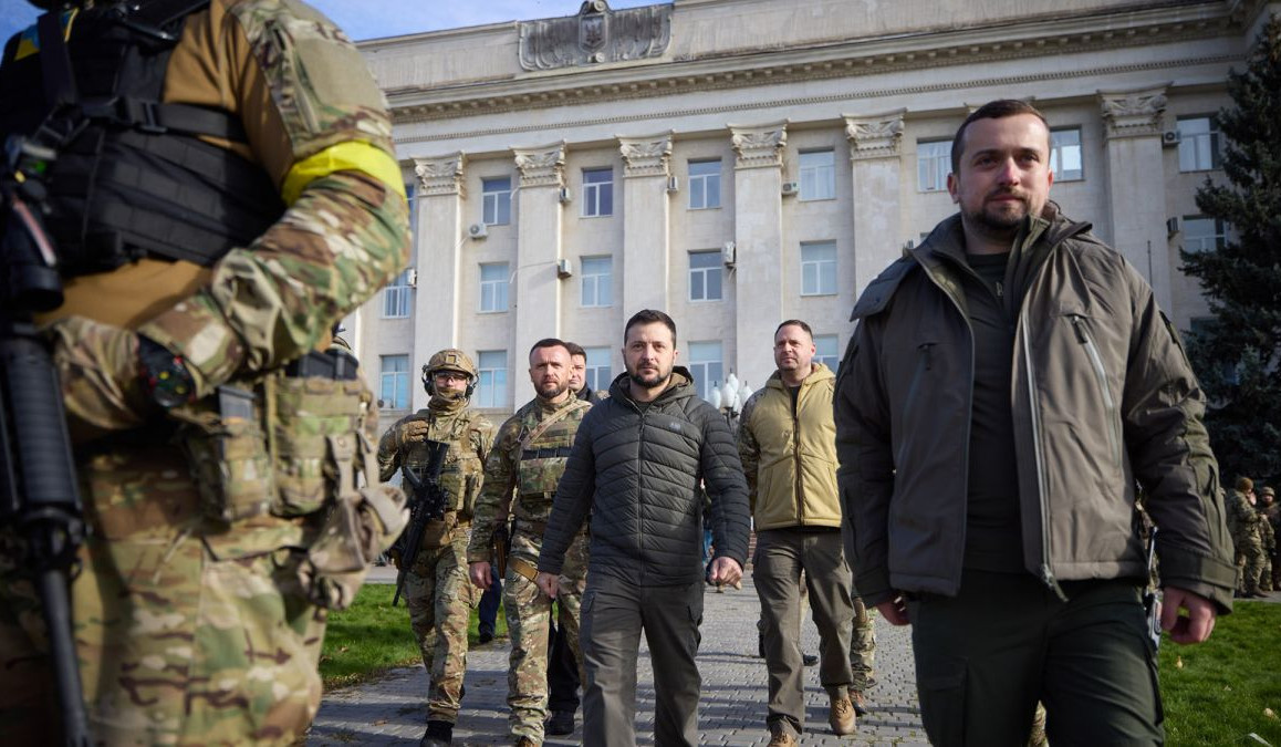 Ukrainian President Zelensky arrives in Kherson